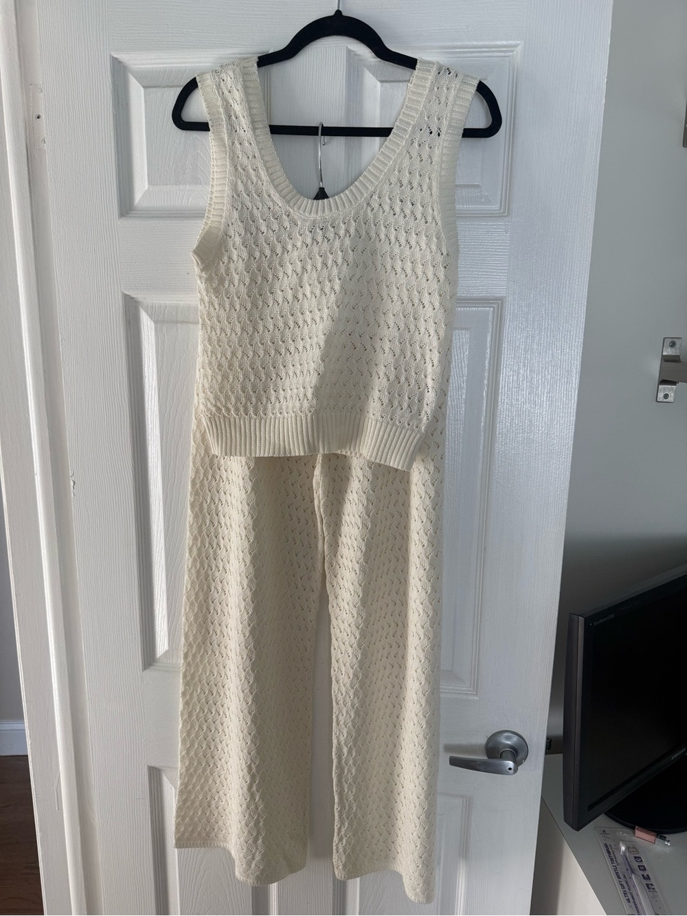 NWOT Zara cream Knit Matching Set- top M, bottom L